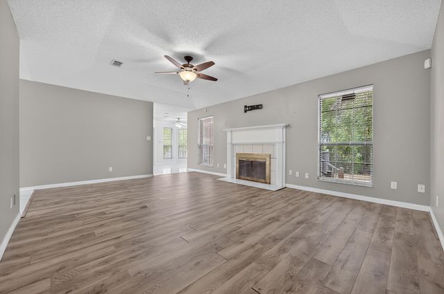 3 Neptune Drive, Mary Esther, FL 32569