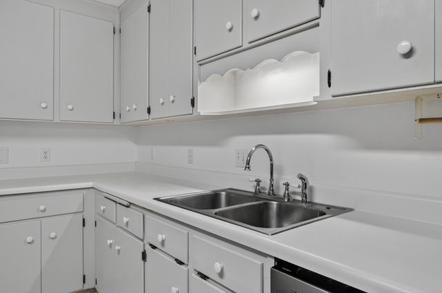 3 Neptune Drive, Mary Esther, FL 32569