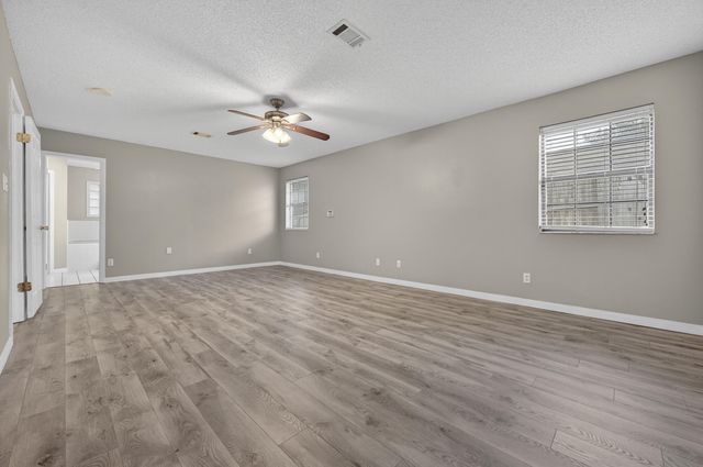 3 Neptune Drive, Mary Esther, FL 32569