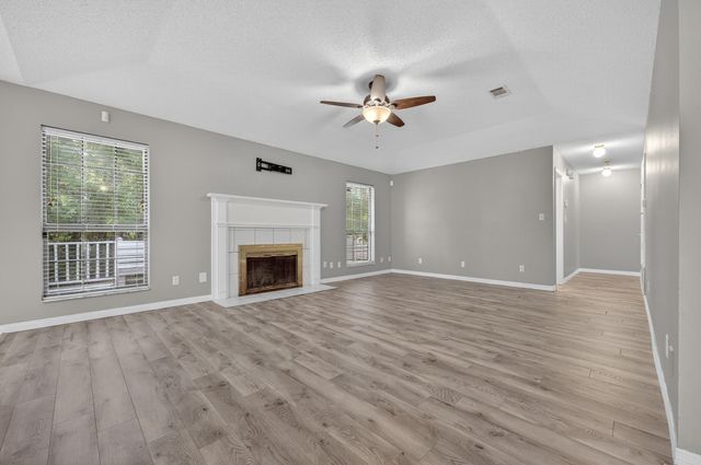 3 Neptune Drive, Mary Esther, FL 32569