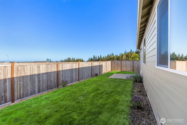 1162 Panoramic Loop, Bremerton, WA 98312