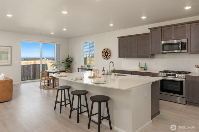 1162 Panoramic Loop, Bremerton, WA 98312