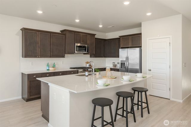 1162 Panoramic Loop, Bremerton, WA 98312