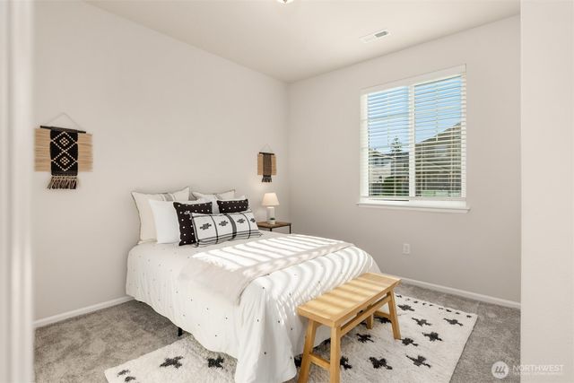 1162 Panoramic Loop, Bremerton, WA 98312