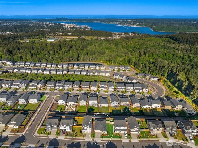 1162 Panoramic Loop, Bremerton, WA 98312