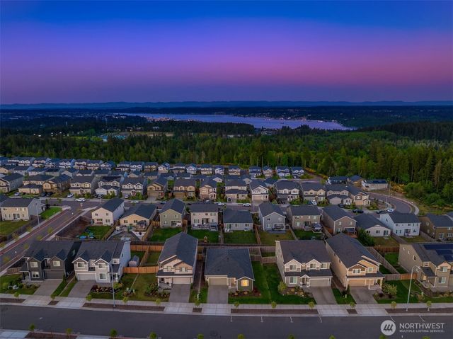 1162 Panoramic Loop, Bremerton, WA 98312