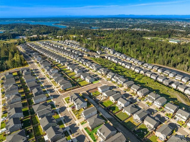 1162 Panoramic Loop, Bremerton, WA 98312