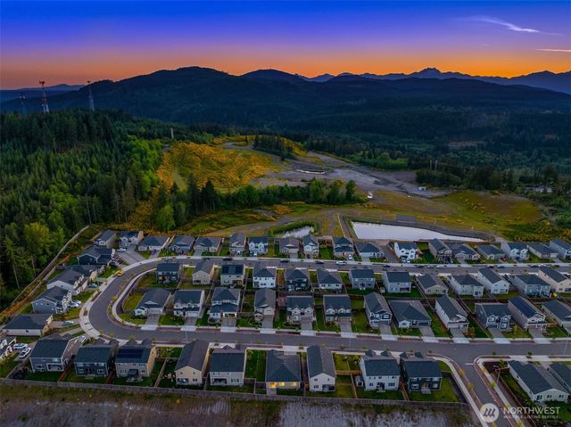 1162 Panoramic Loop, Bremerton, WA 98312