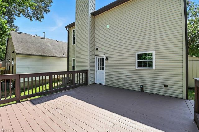366 Pear Ridge CIR, Newport News, VA 23602