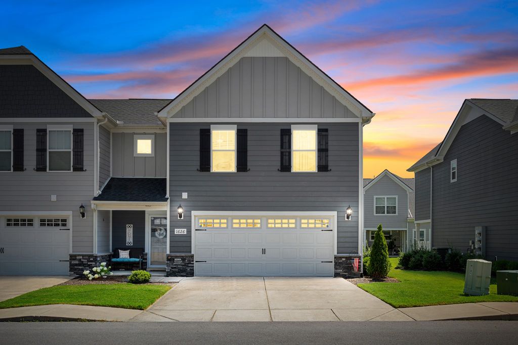 1626 Calcutta Dr, Murfreesboro, TN 37128