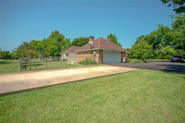 621 New Hope Road E, New Hope, TX 75071