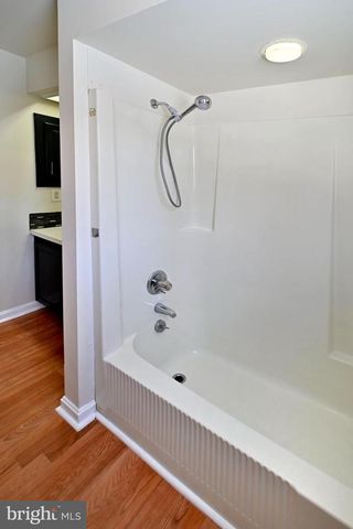 35 FAIRWAY DR, Yardley, PA 19067