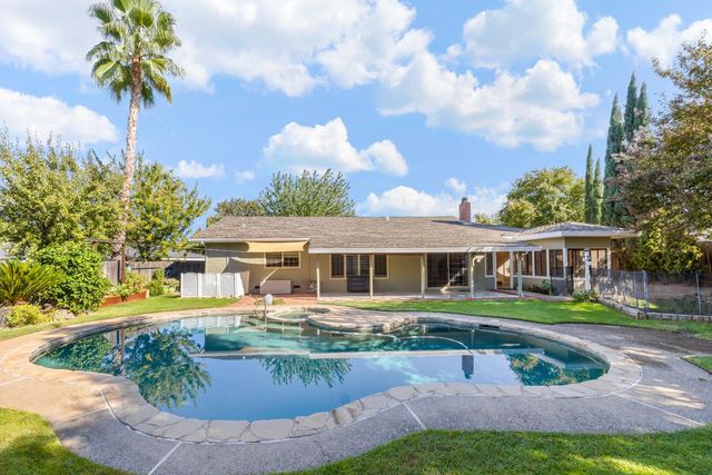4507 Jan Dr, Carmichael, CA 95608