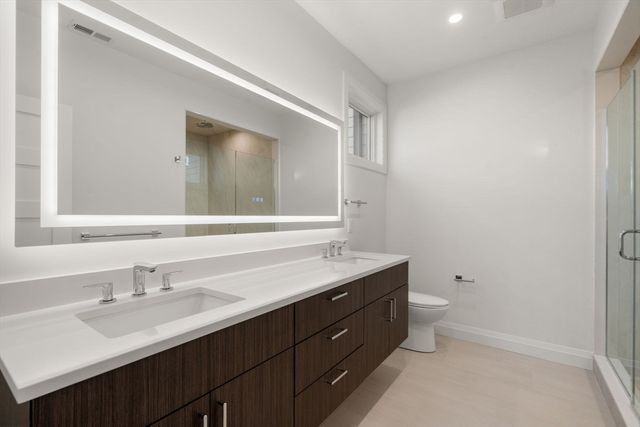 956 Walnut Street 7, Newton, MA 02461