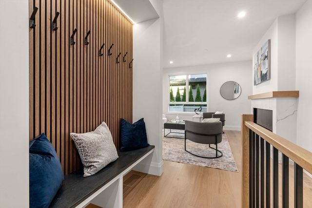 956 Walnut Street 7, Newton, MA 02461