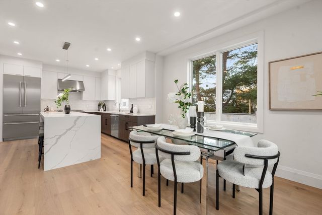 956 Walnut Street 7, Newton, MA 02461