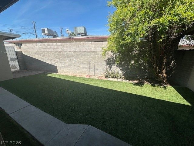 223 North 14th Street 223, Las Vegas, NV 89101