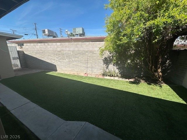 223 North 14th Street 223, Las Vegas, NV 89101