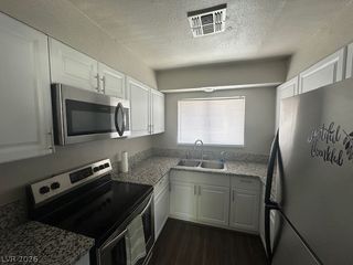 223 North 14th Street 223, Las Vegas, NV 89101