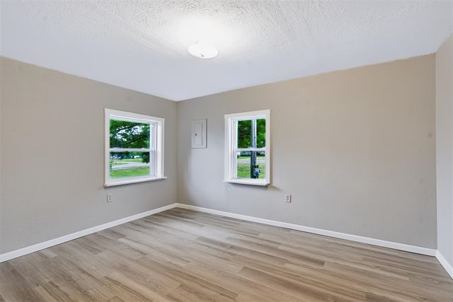 55470 Flatbush Road, Three Rivers, MI 49093
