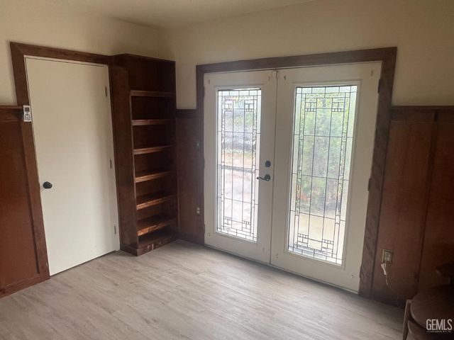 2820 Alta Vista Drive, Bakersfield, CA 93305