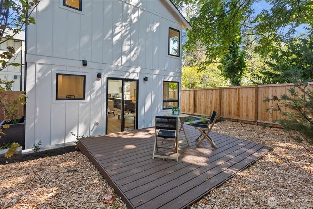 11349 23rd Avenue NE, Seattle, WA 98125