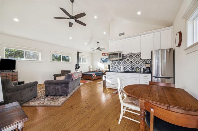 429 W 22nd Street, Houston, TX 77008