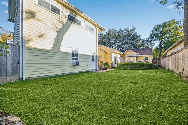 429 W 22nd Street, Houston, TX 77008