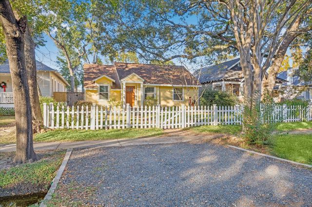 429 W 22nd Street, Houston, TX 77008