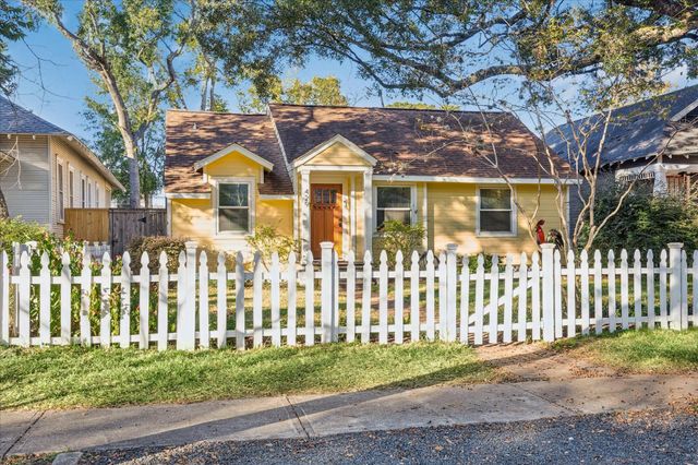 429 W 22nd Street, Houston, TX 77008