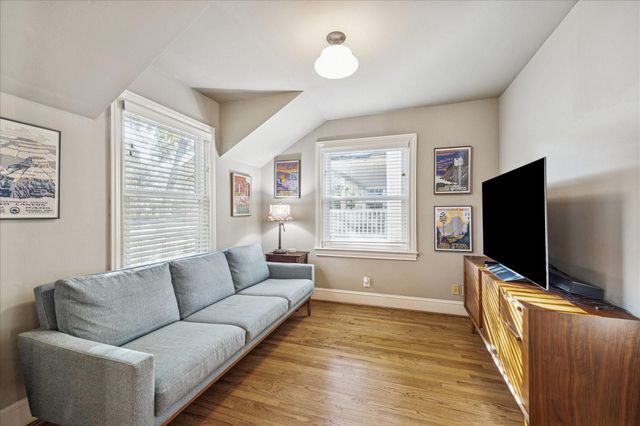 429 W 22nd Street, Houston, TX 77008