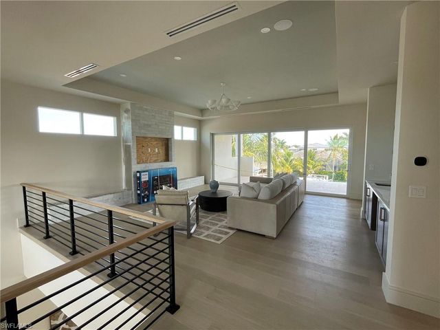 25 Covewood CT, Marco Island, FL 34145