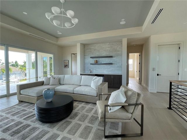 25 Covewood CT, Marco Island, FL 34145