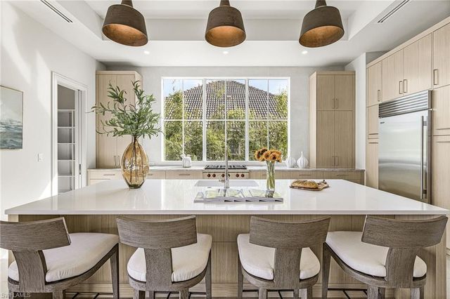 25 Covewood CT, Marco Island, FL 34145