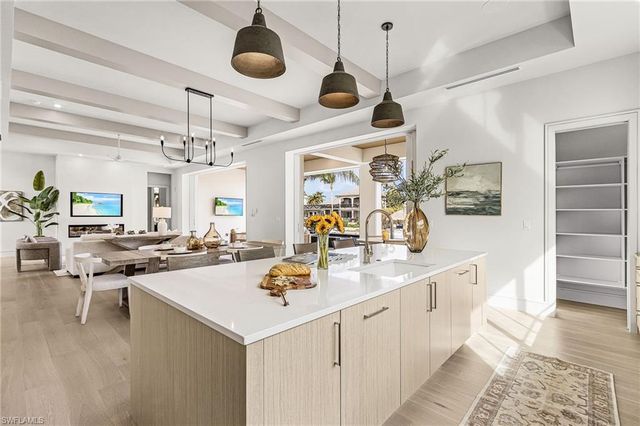 25 Covewood CT, Marco Island, FL 34145