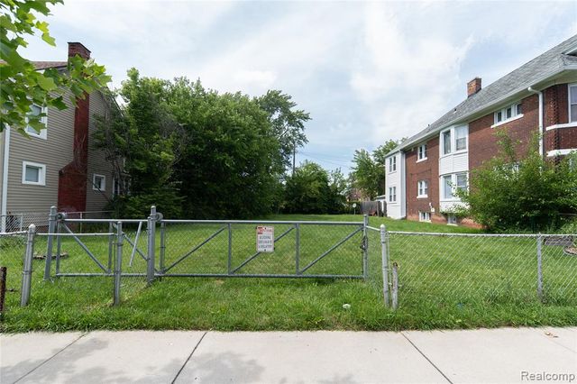 1704 W Euclid Street, Detroit, MI 48206