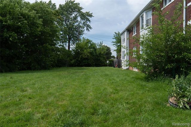 1704 W Euclid Street, Detroit, MI 48206