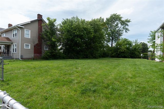 1704 W Euclid Street, Detroit, MI 48206