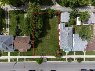 1704 W Euclid Street, Detroit, MI 48206
