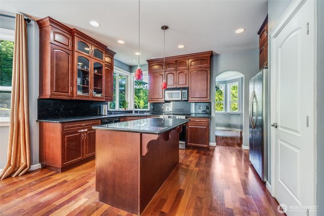 36984 Aspen Way NE, Hansville, WA 98340