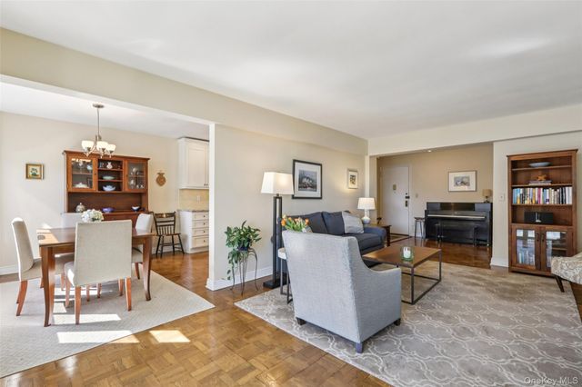 2 Salisbury Point 1E, Nyack, NY 10960