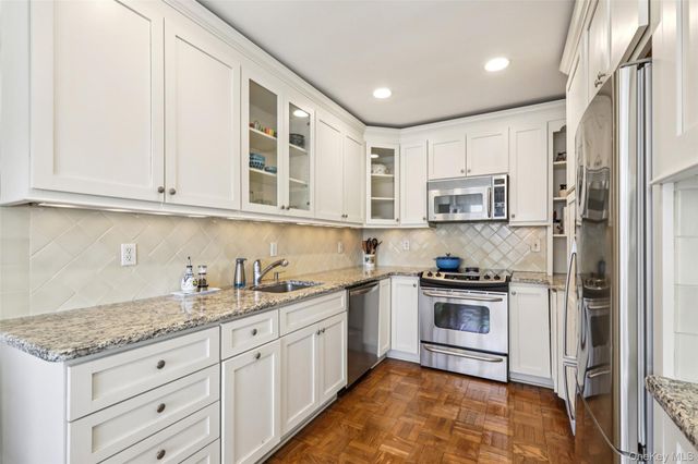 2 Salisbury Point 1E, Nyack, NY 10960