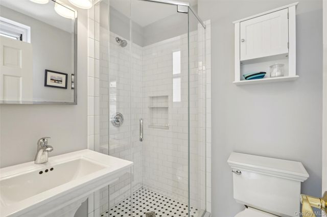 2 Salisbury Point 1E, Nyack, NY 10960