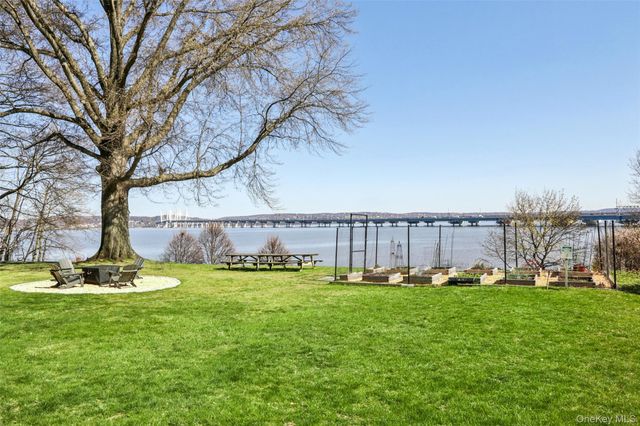 2 Salisbury Point 1E, Nyack, NY 10960