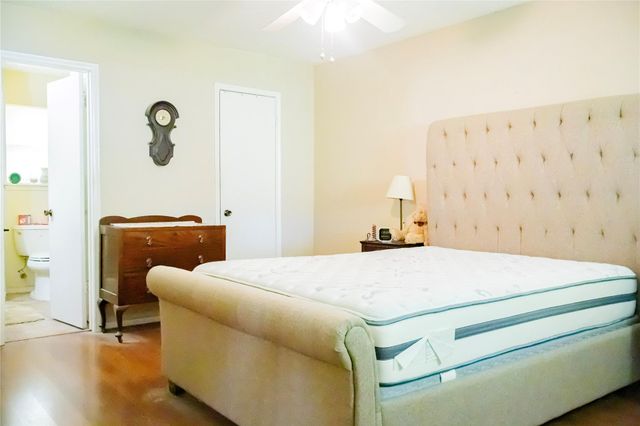 12231 Meadowdale Drive, Stafford, TX 77477