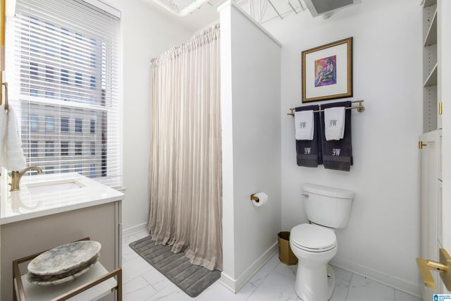 300 20th St N Apt 402, Birmingham, AL 35203