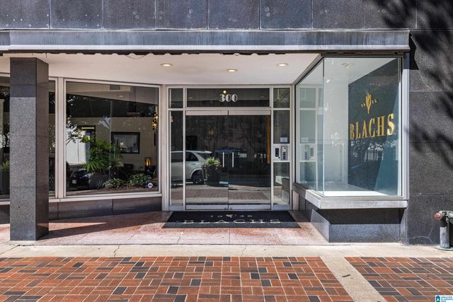 300 20th St N Apt 402, Birmingham, AL 35203