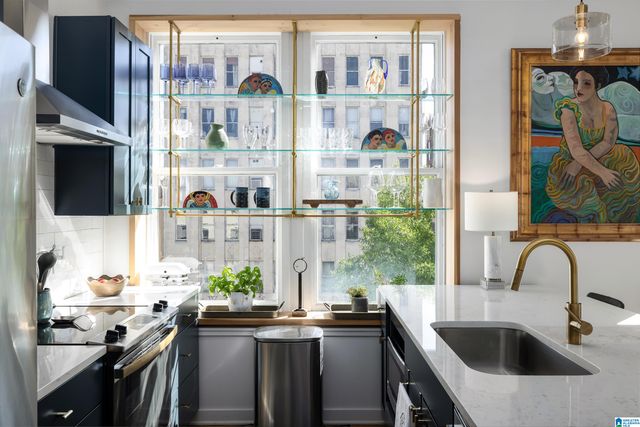 300 20th St N Apt 402, Birmingham, AL 35203