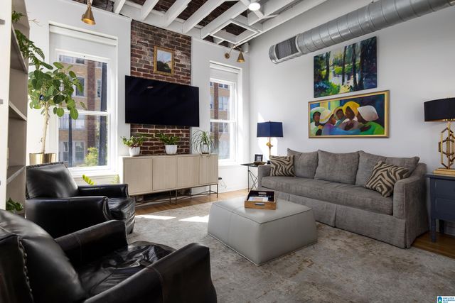 300 20th St N Apt 402, Birmingham, AL 35203