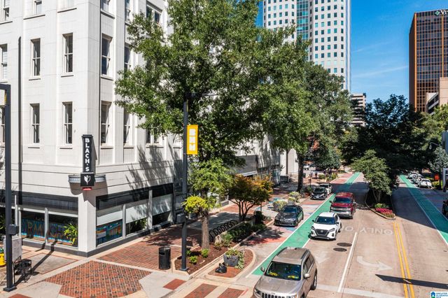 300 20th St N Apt 402, Birmingham, AL 35203